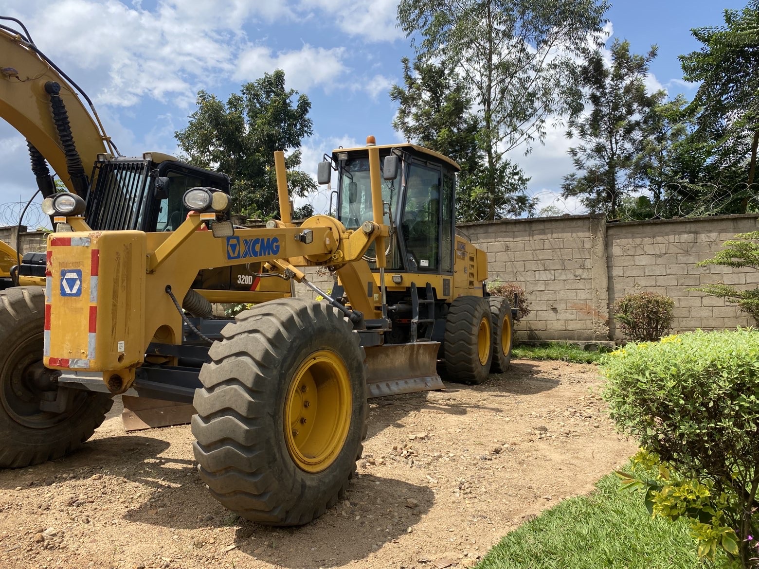 Niveleuse XCMG 320D